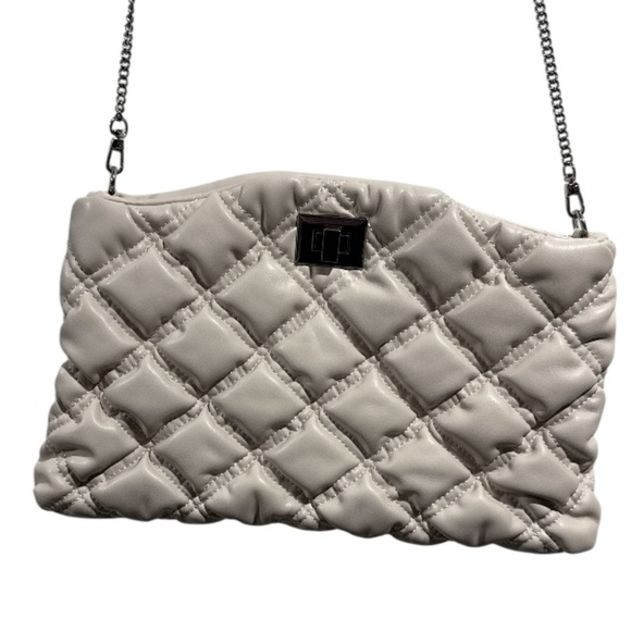 INC purse Cream bone Crossbody Bag Quilted Texture and Chain Strap NWT - Picture 1 of 7